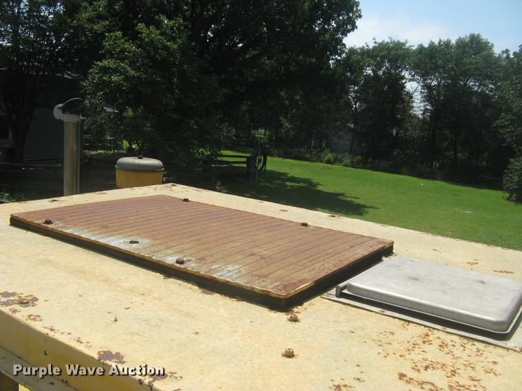 image for item DC1256 1969 Rayes Commander 1200 4WD tractor