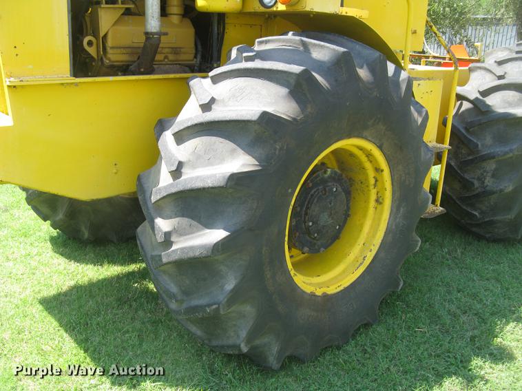 image for item DC1256 1969 Rayes Commander 1200 4WD tractor
