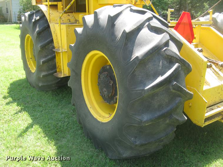 image for item DC1256 1969 Rayes Commander 1200 4WD tractor
