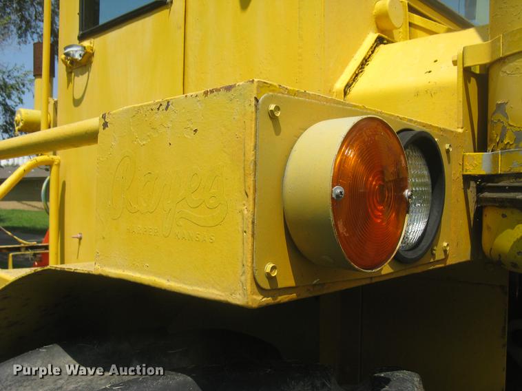 image for item DC1256 1969 Rayes Commander 1200 4WD tractor