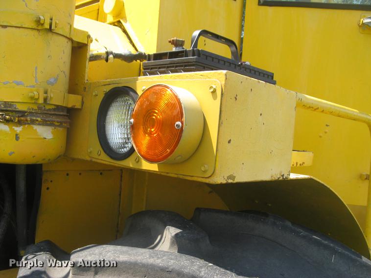 image for item DC1256 1969 Rayes Commander 1200 4WD tractor