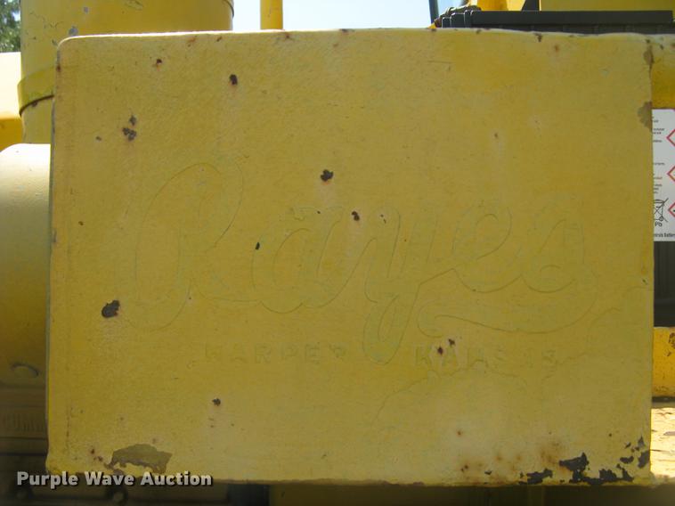 image for item DC1256 1969 Rayes Commander 1200 4WD tractor