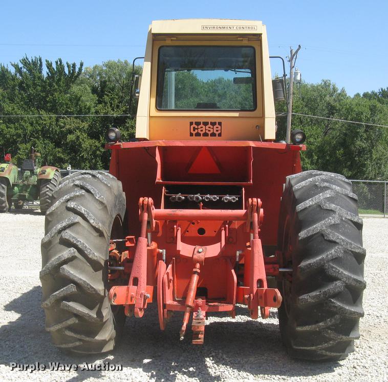 image for item DC1292 Case 2470 Traction King 4WD tractor