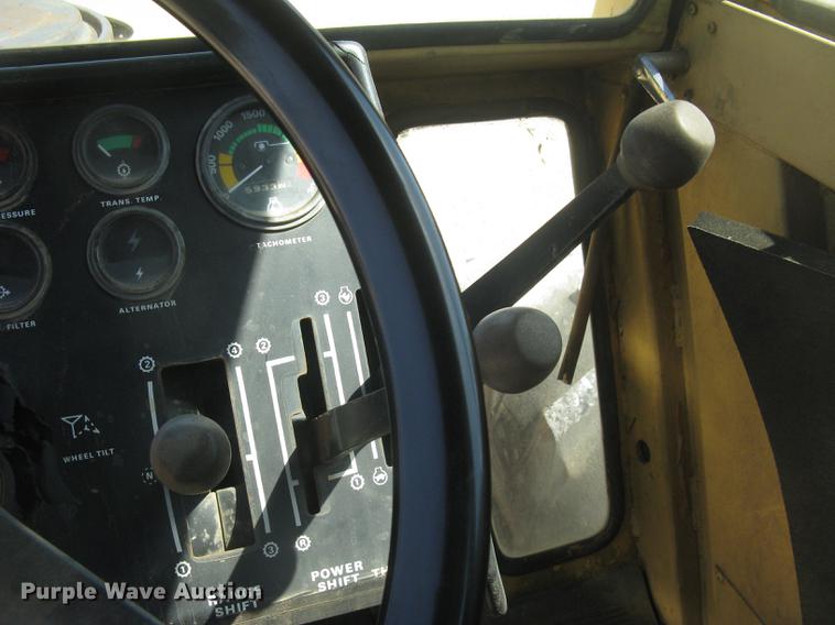 image for item DC1292 Case 2470 Traction King 4WD tractor