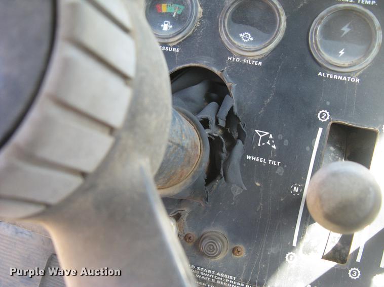 image for item DC1292 Case 2470 Traction King 4WD tractor