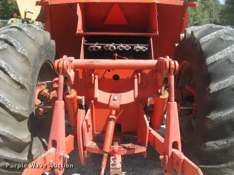 image for item DC1292 Case 2470 Traction King 4WD tractor