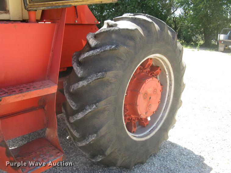 image for item DC1292 Case 2470 Traction King 4WD tractor