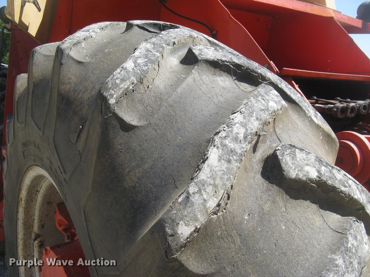 image for item DC1292 Case 2470 Traction King 4WD tractor