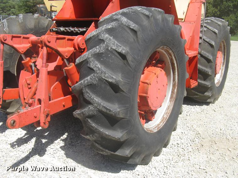image for item DC1292 Case 2470 Traction King 4WD tractor