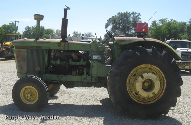 image for item DC1294 John Deere 5010 tractor