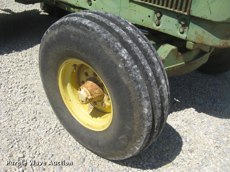 image for item DC1294 John Deere 5010 tractor