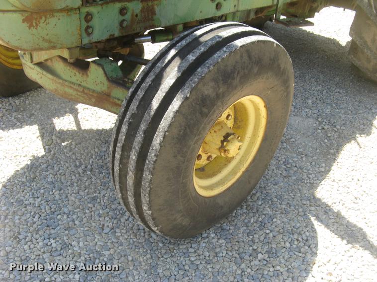 image for item DC1294 John Deere 5010 tractor