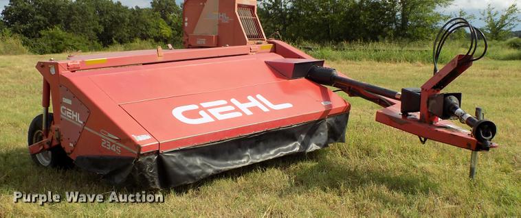 image for item DD3451 Gehl 2345 windrower
