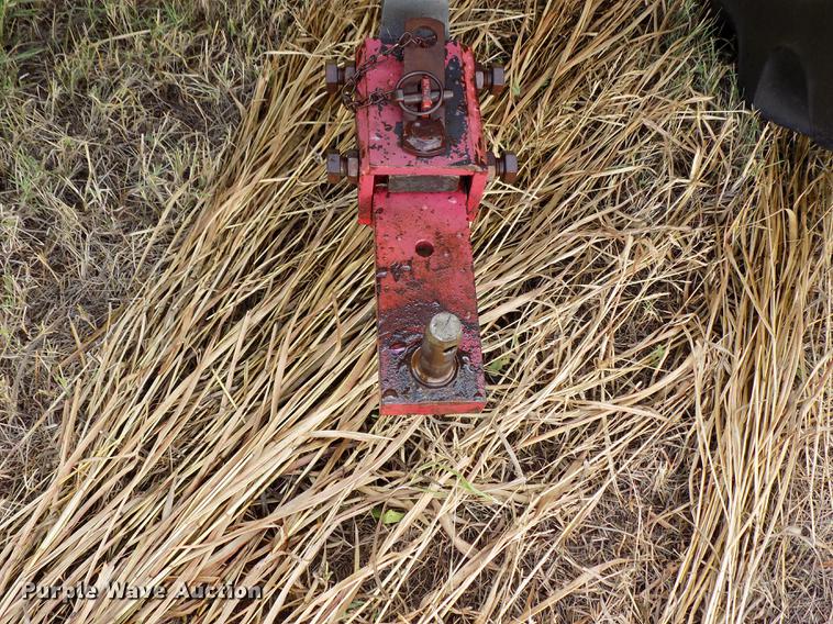 image for item DD3451 Gehl 2345 windrower