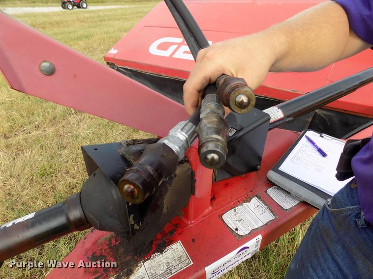 image for item DD3451 Gehl 2345 windrower