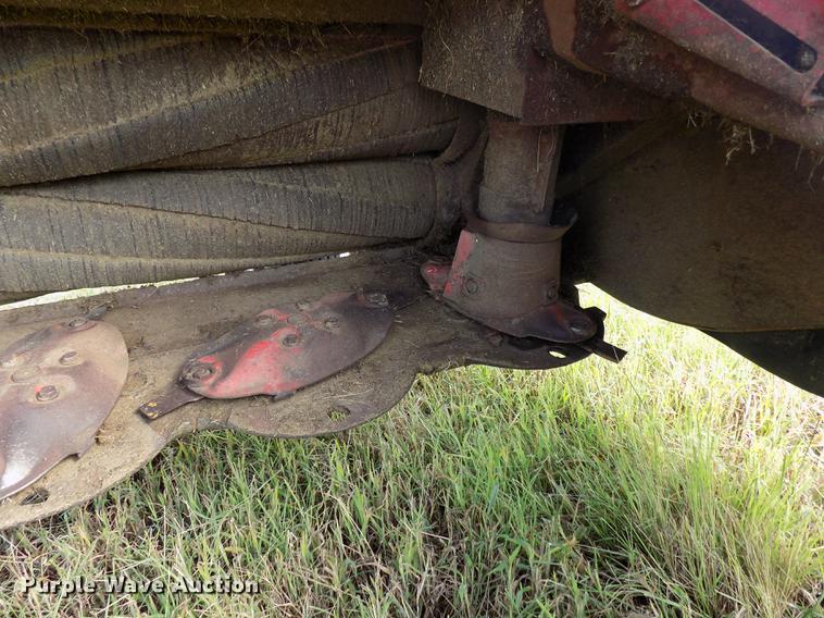 image for item DD3451 Gehl 2345 windrower