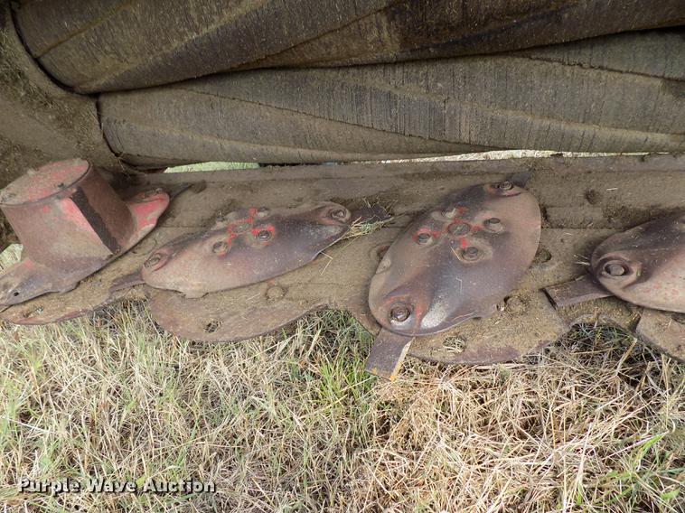 image for item DD3451 Gehl 2345 windrower