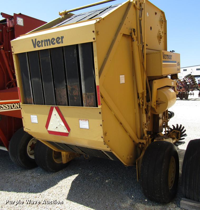 image for item DD6422 1991 Vermeer 604 Super J round baler