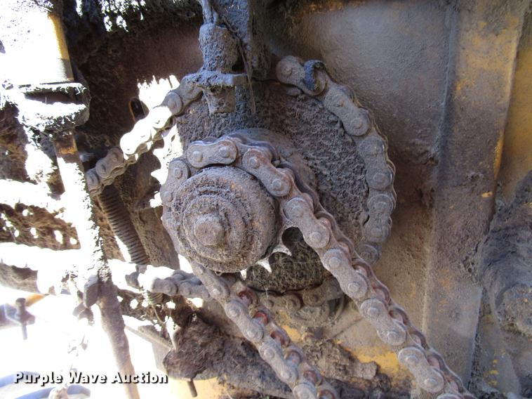 image for item DD6422 1991 Vermeer 604 Super J round baler