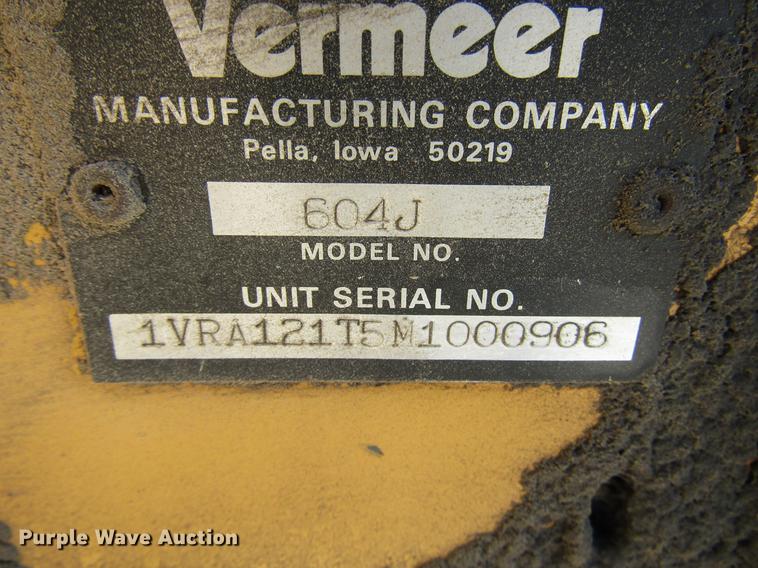 image for item DD6422 1991 Vermeer 604 Super J round baler