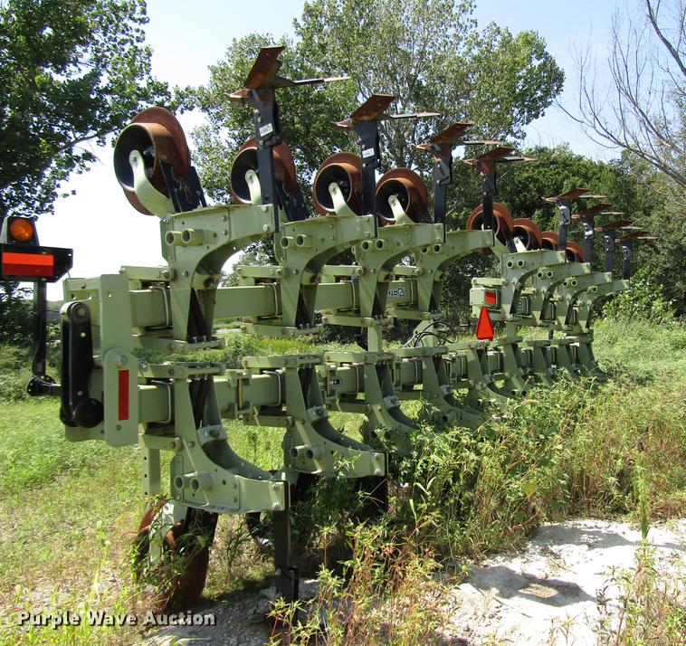 image for item DD6425 2016 Orthman 8315 row crop cultivator