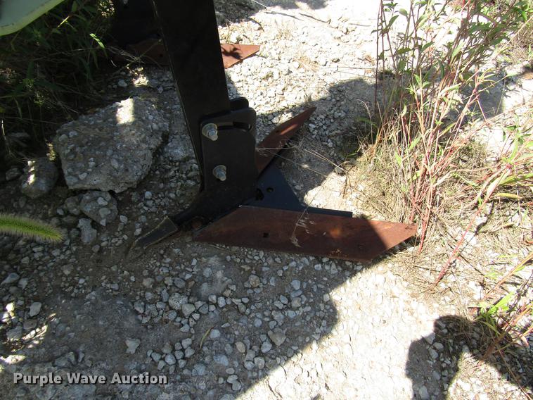 image for item DD6425 2016 Orthman 8315 row crop cultivator