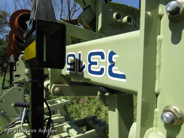 image for item DD6425 2016 Orthman 8315 row crop cultivator