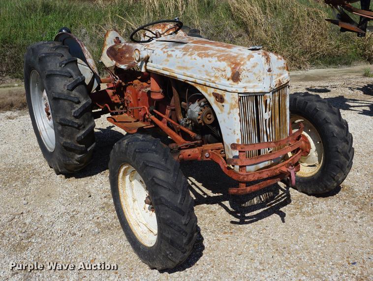 image for item DD6426 Ford 8N tractor