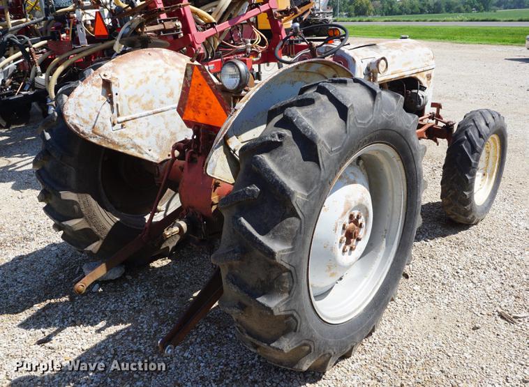 image for item DD6426 Ford 8N tractor