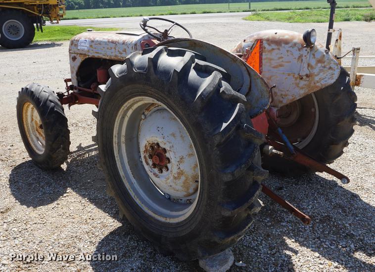image for item DD6426 Ford 8N tractor