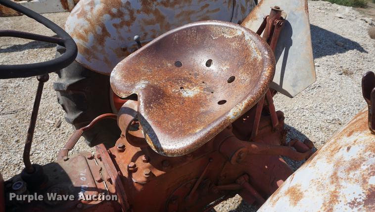 image for item DD6426 Ford 8N tractor