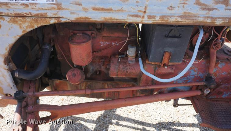 image for item DD6426 Ford 8N tractor