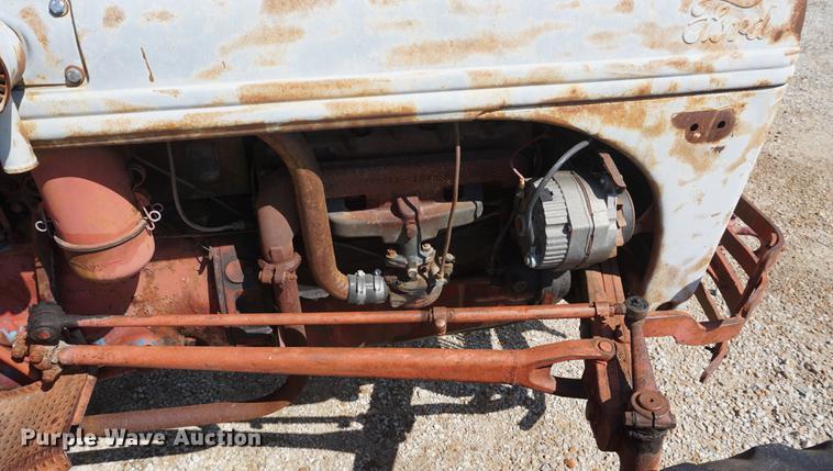 image for item DD6426 Ford 8N tractor