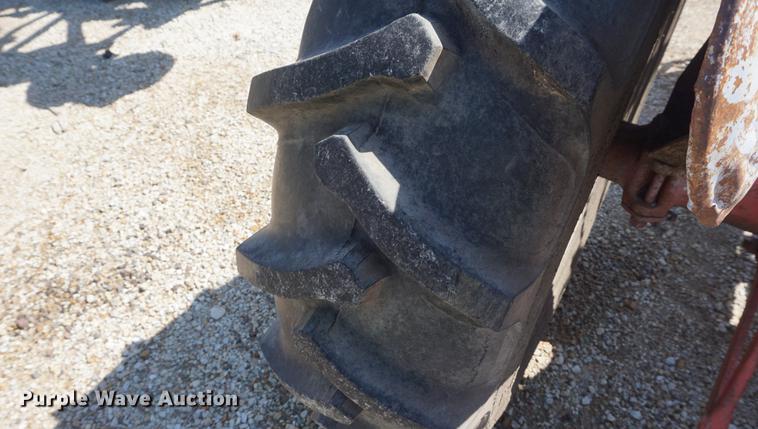 image for item DD6426 Ford 8N tractor