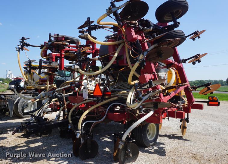 image for item DD6427 2012 Case IH 950 strip-till applicator