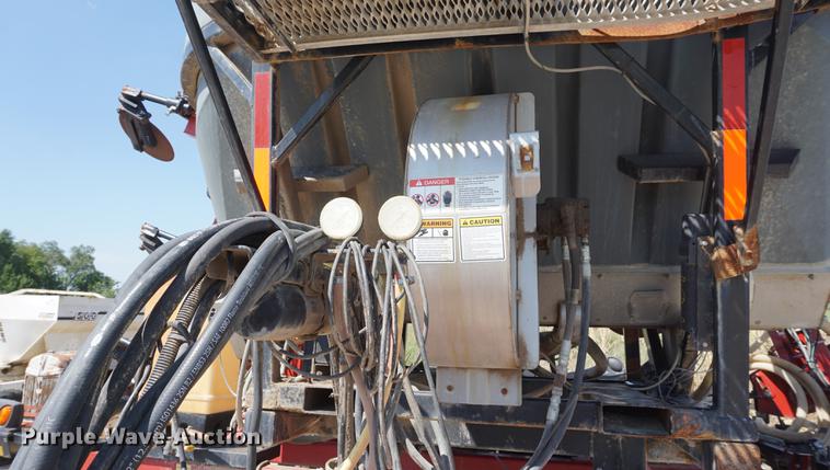 image for item DD6427 2012 Case IH 950 strip-till applicator