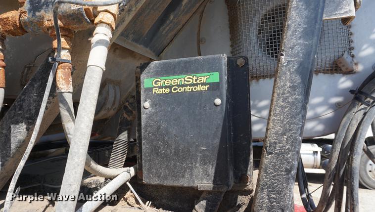 image for item DD6427 2012 Case IH 950 strip-till applicator