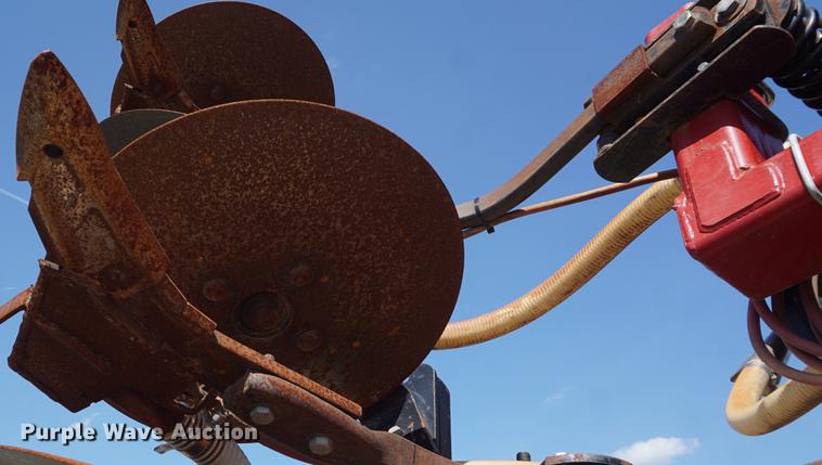 image for item DD6427 2012 Case IH 950 strip-till applicator