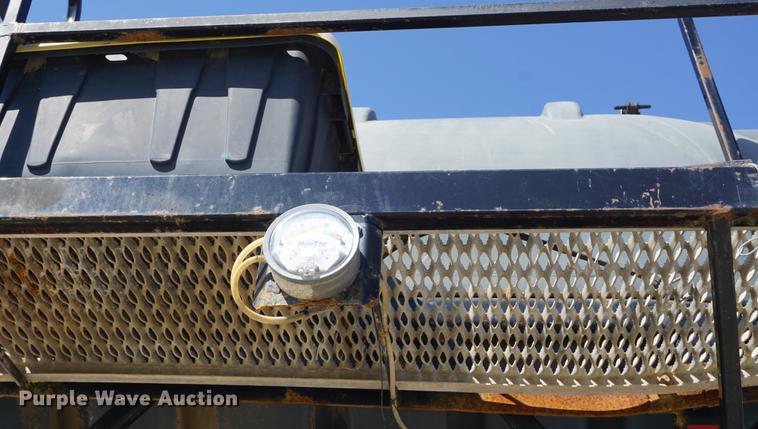 image for item DD6427 2012 Case IH 950 strip-till applicator