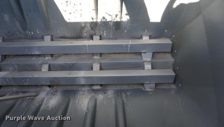 image for item DD6427 2012 Case IH 950 strip-till applicator