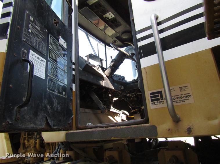 image for item DD6431 1997 Ag-Chem TerraGator 1903 applicator