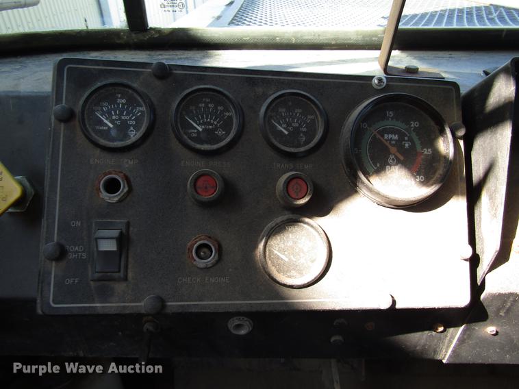 image for item DD6431 1997 Ag-Chem TerraGator 1903 applicator