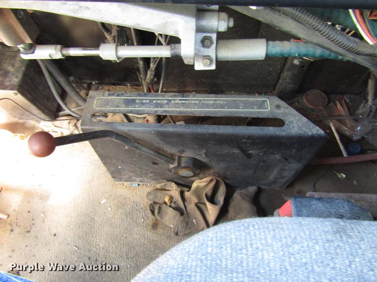 image for item DD6431 1997 Ag-Chem TerraGator 1903 applicator