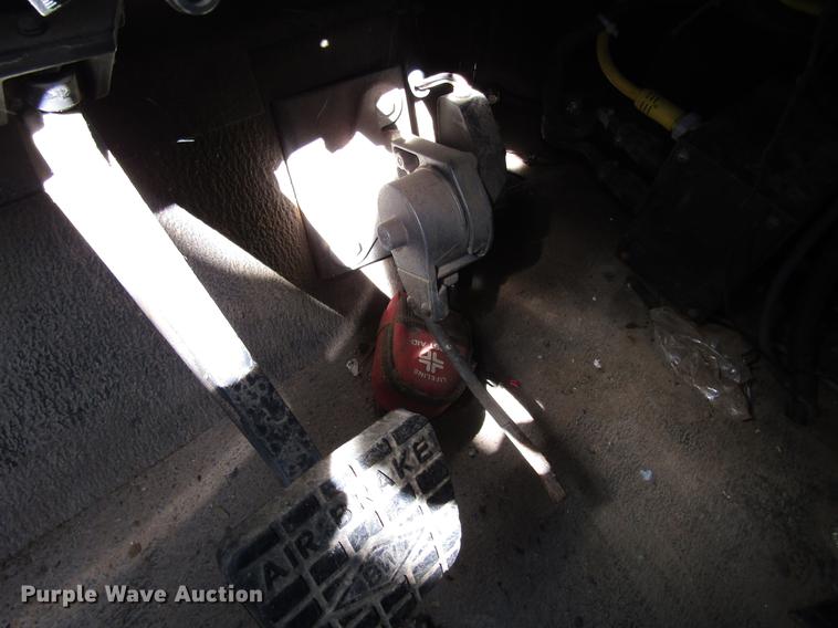 image for item DD6431 1997 Ag-Chem TerraGator 1903 applicator