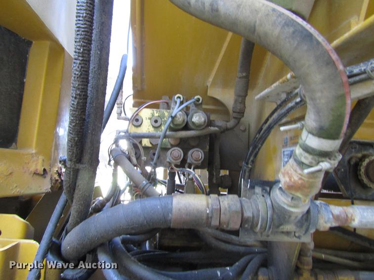 image for item DD6431 1997 Ag-Chem TerraGator 1903 applicator