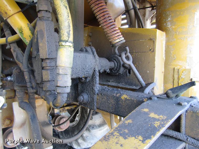 image for item DD6431 1997 Ag-Chem TerraGator 1903 applicator