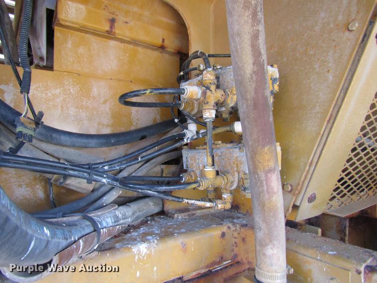 image for item DD6431 1997 Ag-Chem TerraGator 1903 applicator