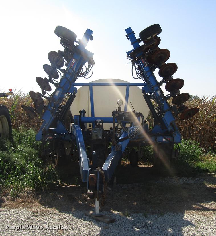 image for item DD6432 2003 DMI Nutri-Placr 2800 applicator bar