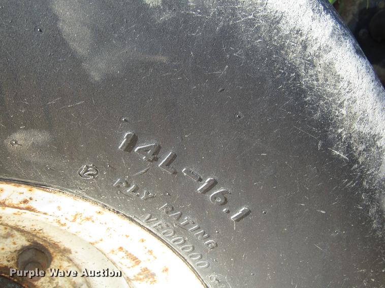 image for item DD6433 2000 DMI Nutri-Placr 2800 applicator bar