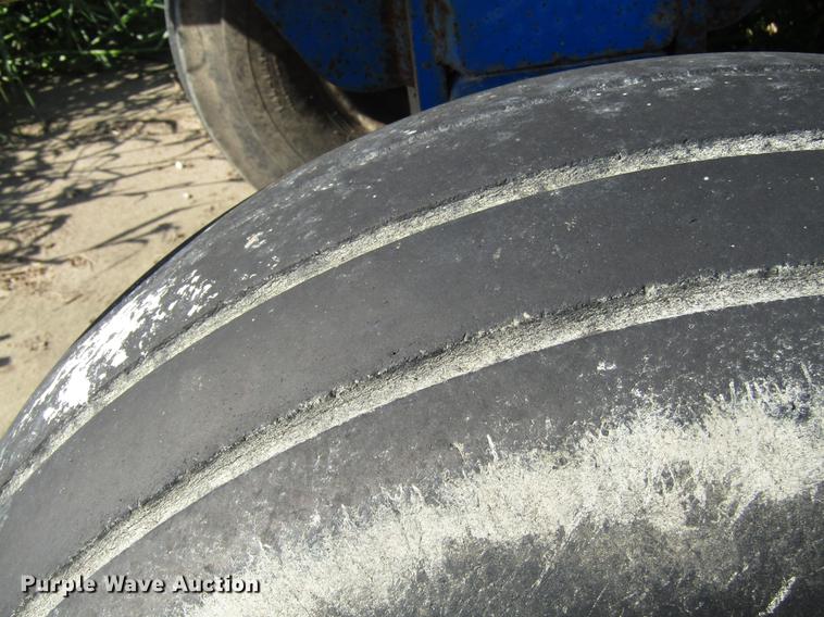 image for item DD6433 2000 DMI Nutri-Placr 2800 applicator bar